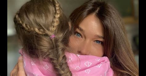 carla bruni et ses enfants.